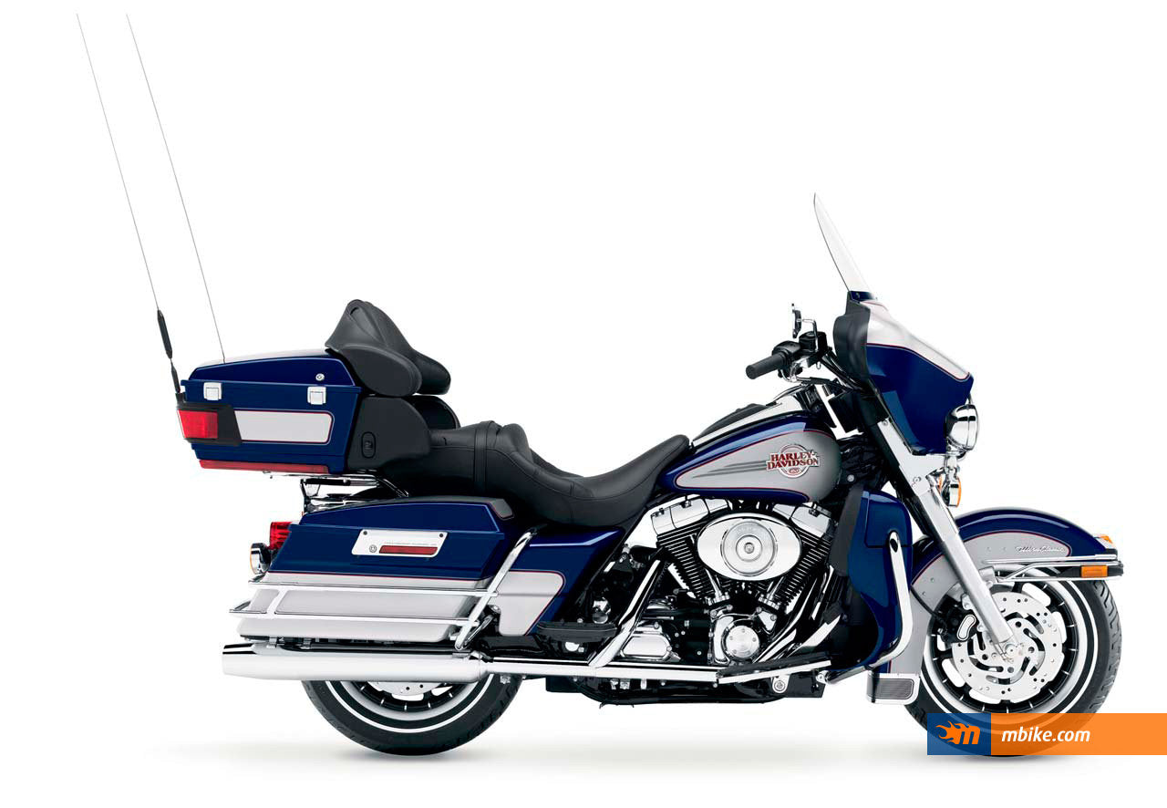 2000 Harley-Davidson CVO Electra Glide — Apple CarPlay & Android Auto fitment by HogPlay