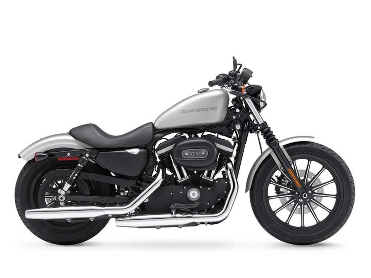 2010 Harley-Davidson Iron 883 — HogPlay 7-inch CarPlay & Android Auto screen fitment