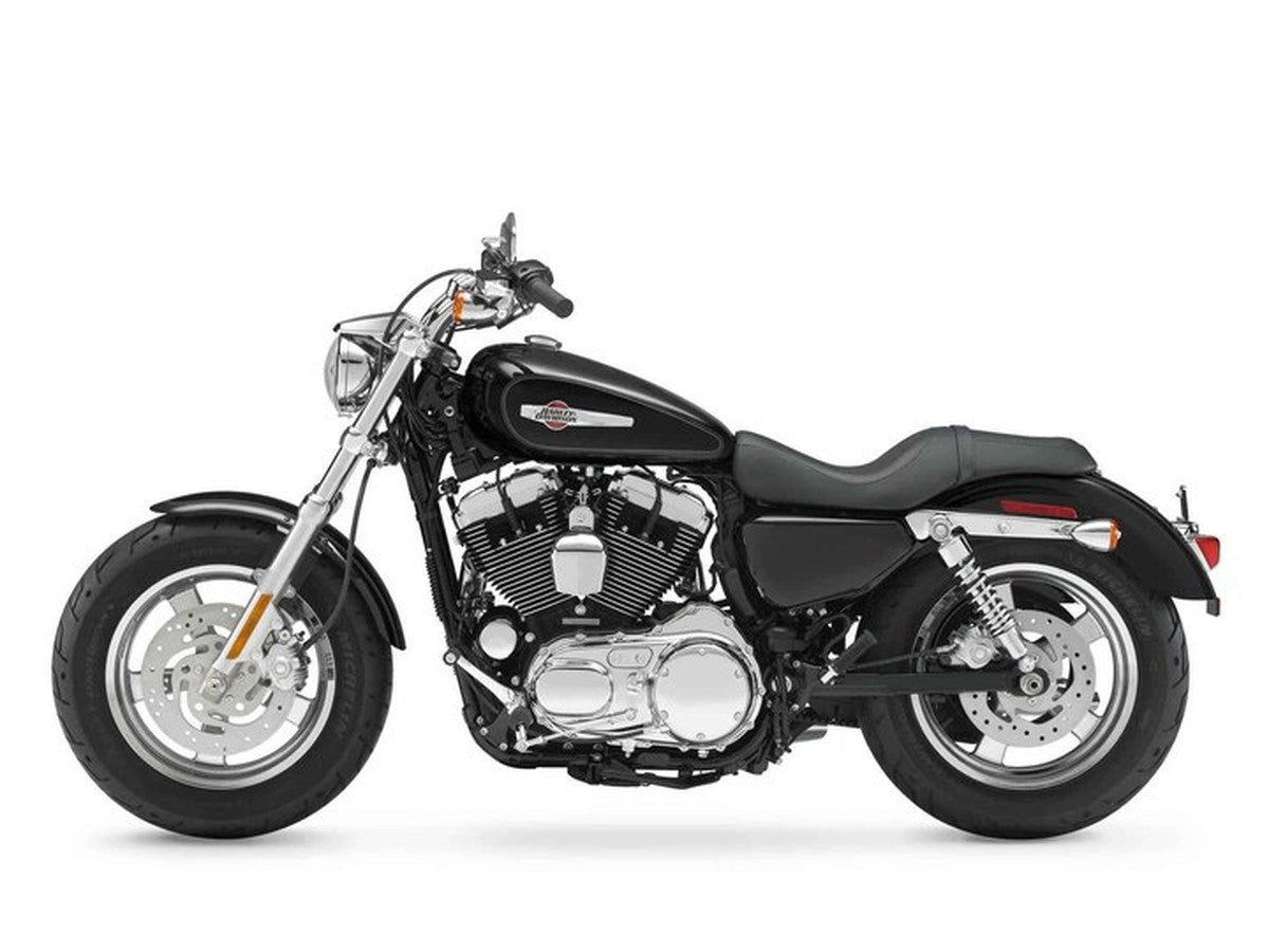 2012 Harley-Davidson Superlow — HogPlay 7-inch CarPlay & Android Auto screen fitment