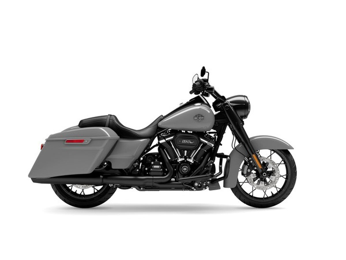 2017 Harley-Davidson Road King Special — HogPlay 7-inch CarPlay & Android Auto screen fitment
