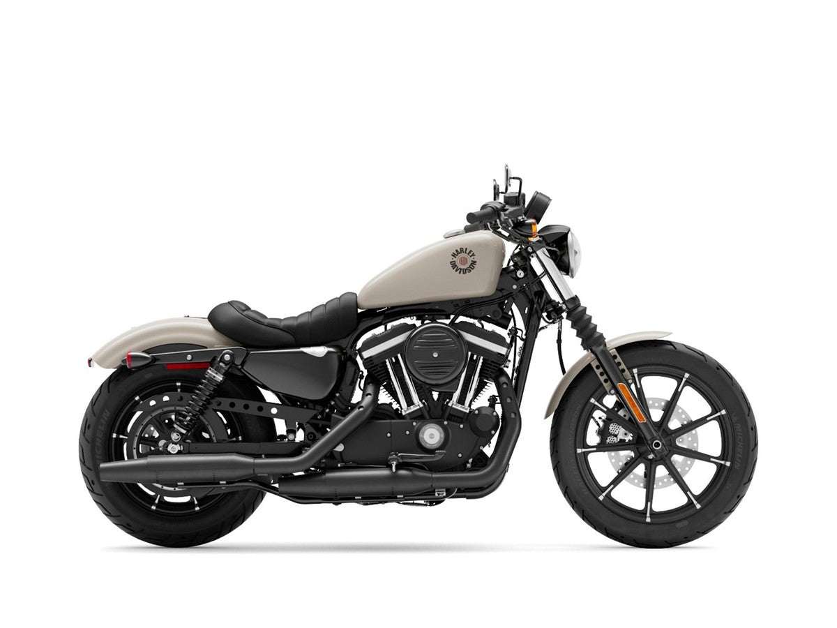 2022 Harley-Davidson Iron 883 — HogPlay 7-inch CarPlay & Android Auto screen fitment