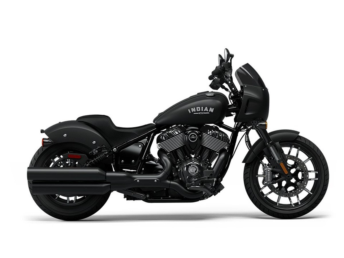 2024 Indian Sport Chief — HogPlay 7-inch CarPlay & Android Auto screen fitment
